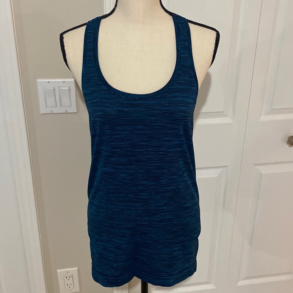 Lululemon Women tank top